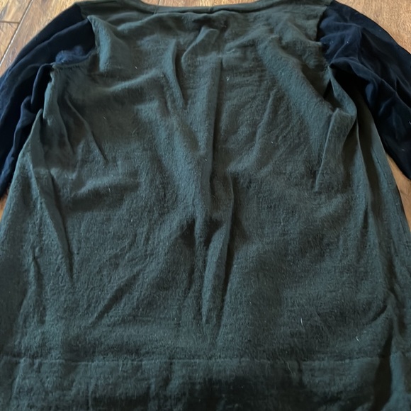 Club Monaco Italian Yarn Sweater Large - Picture 8 of 11